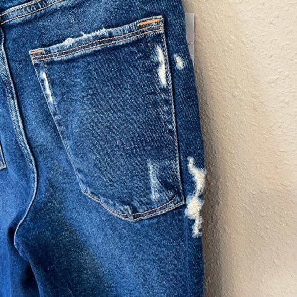 GOOD AMERICAN The Bermuda Women’s Denim Shorts - Picture 7 of 8